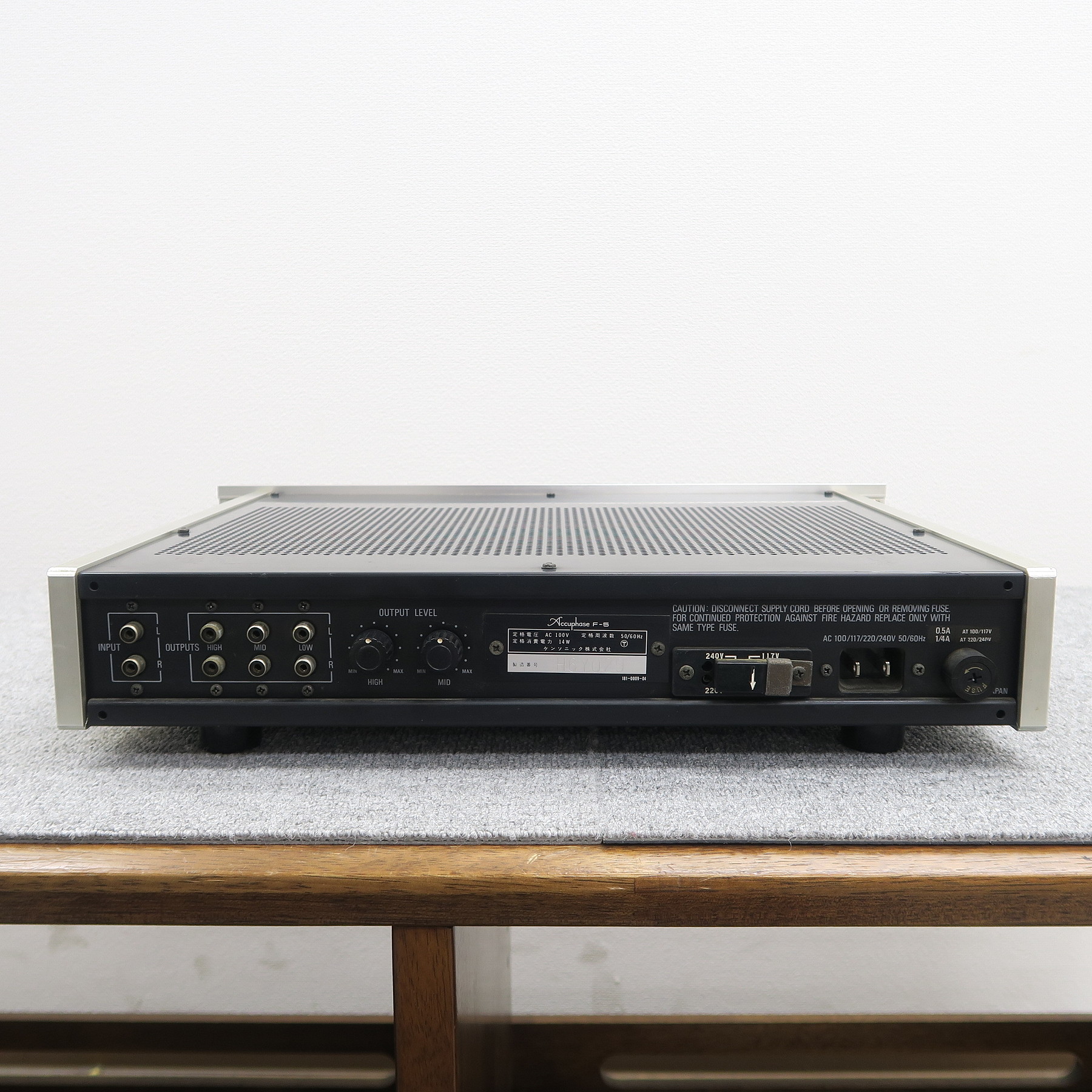 現状】アキュフェーズ Accuphase F-5 チャンネルデバイダー @50288