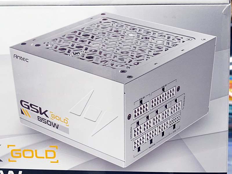 真っ白なフルモジュラー電源「GSK850 ATX3.1 White」がAntecから