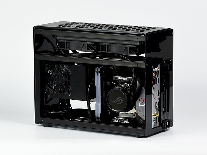 自分で組み立てる”Mini-ITXケース「A60 PLUS」が入荷、今度は水冷