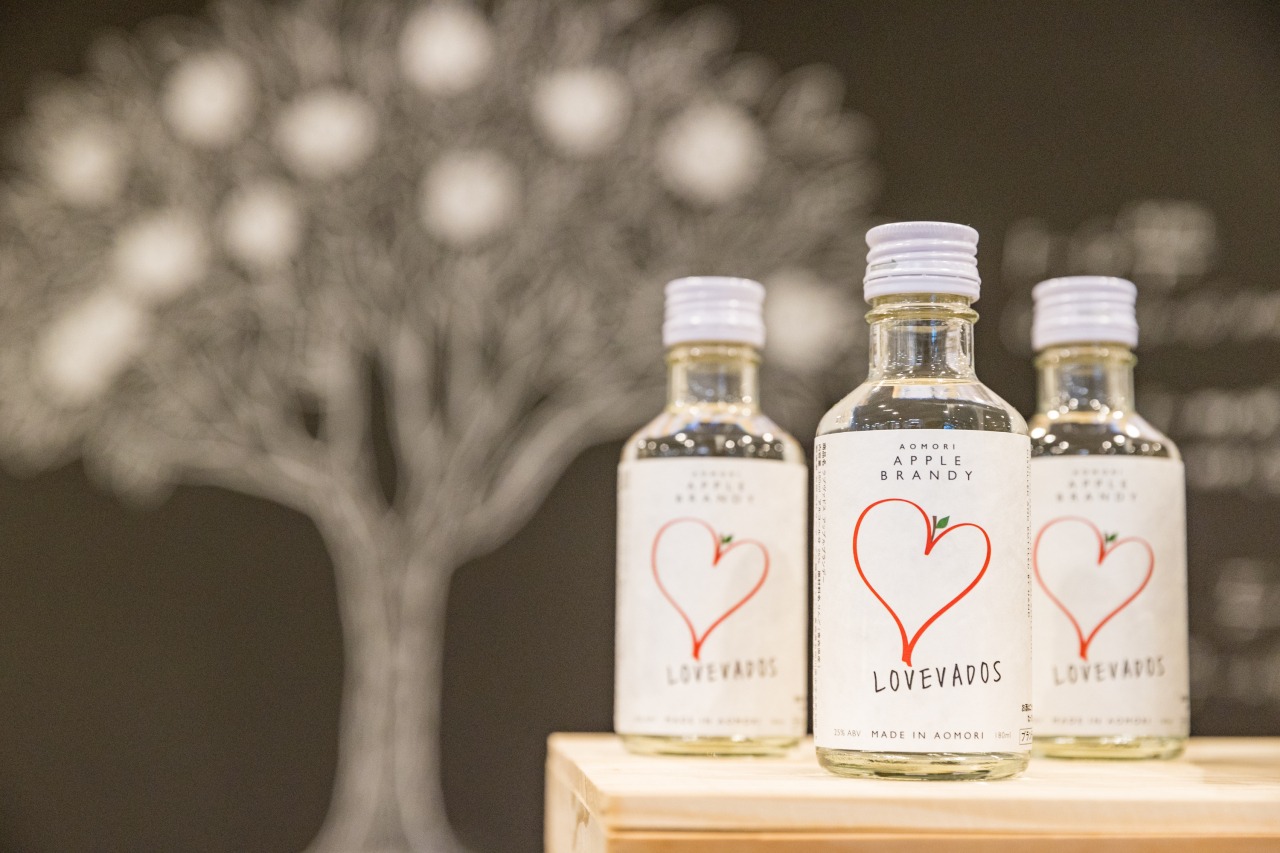 LOVE VADOS（モホドリ蒸溜研究所）｜スポット・体験｜【公式】青森県
