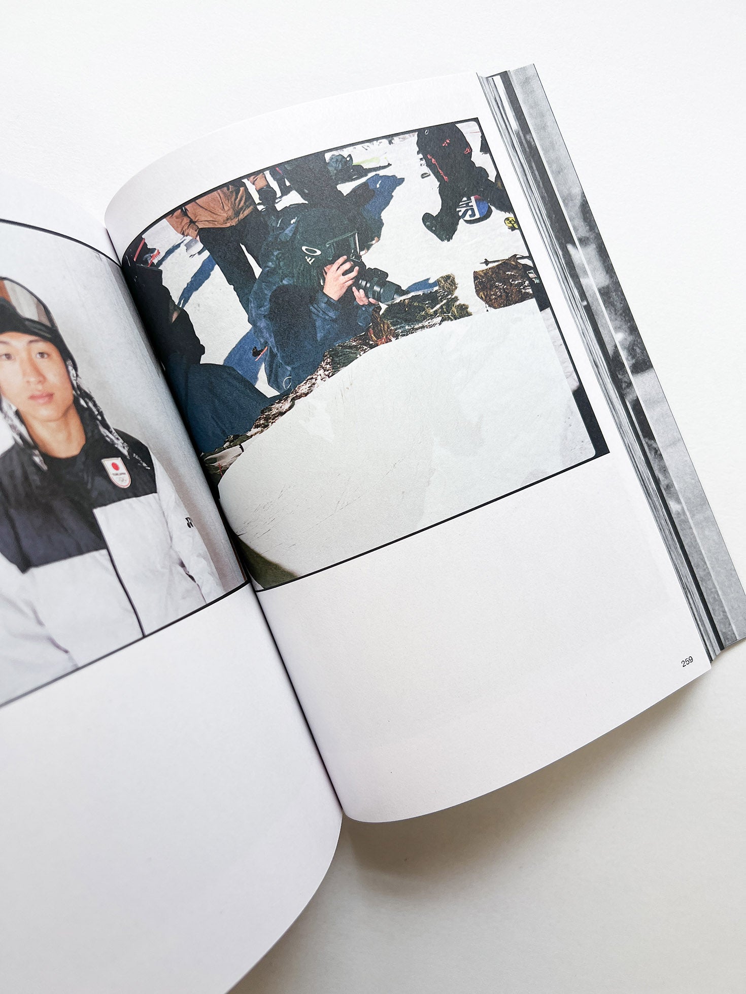 BEWARE / Ari Marcopoulos - 本 屋 青 旗 Ao-Hata Bookstore