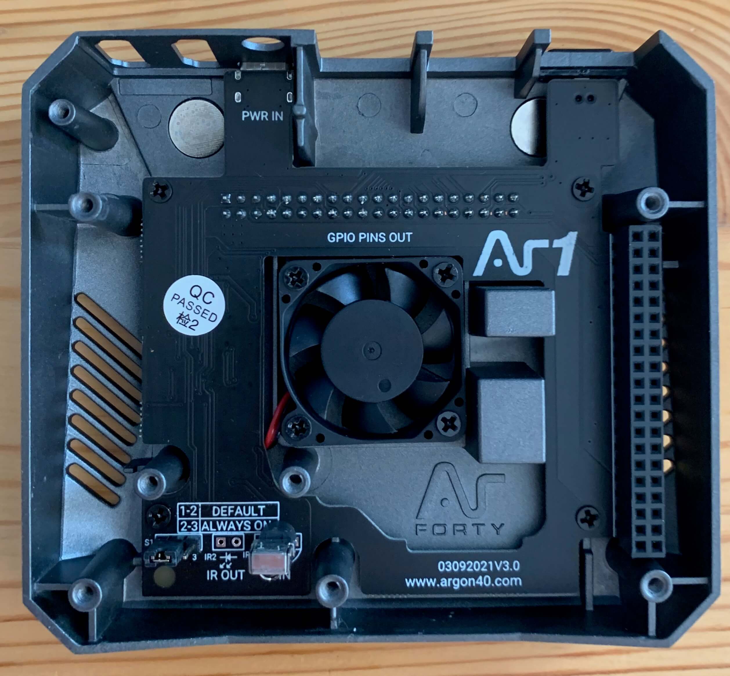 Raspberry Pi 4のケースをArgon ONE M.2にしてみました | あろしーど