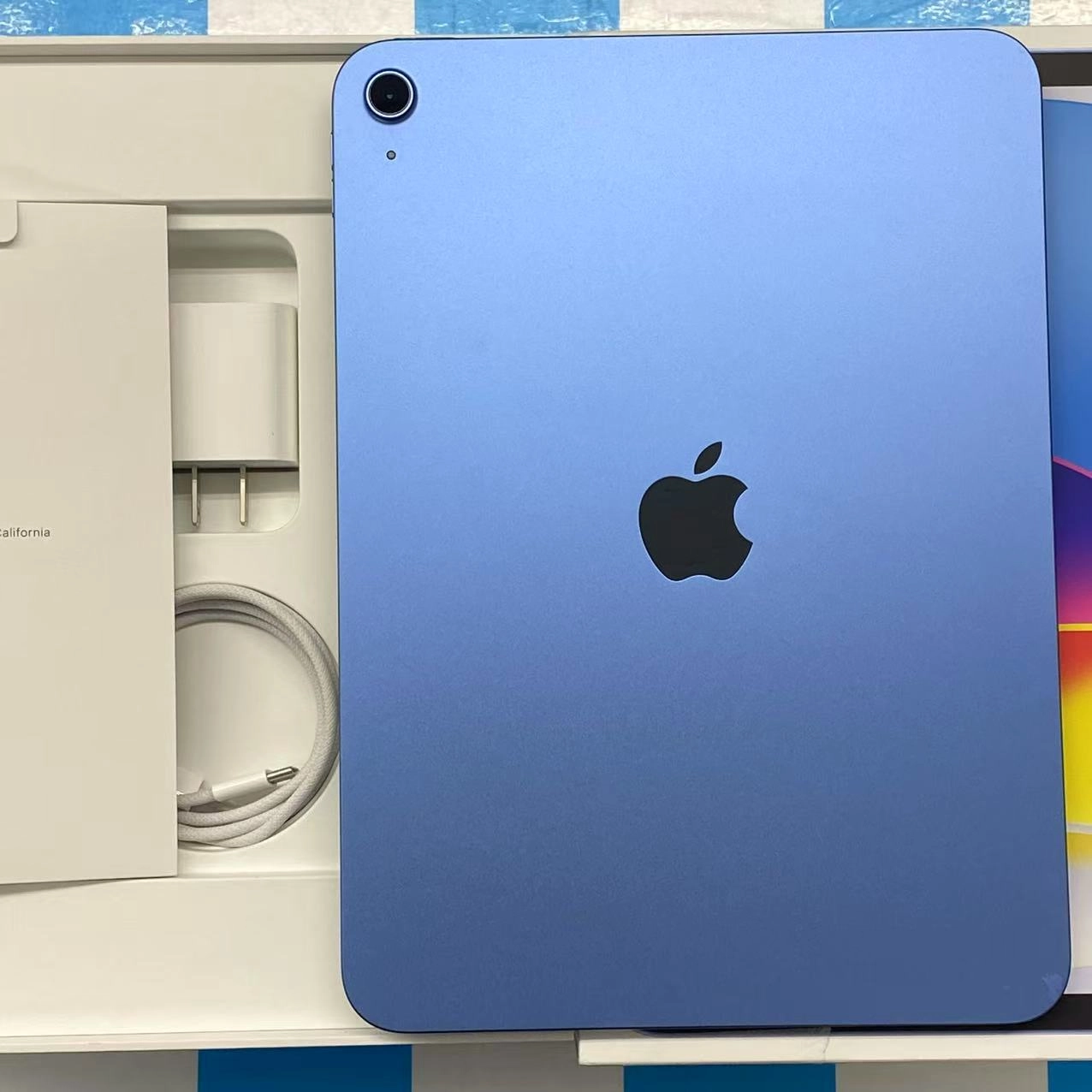 iPad 第11世代 Wi-Fiモデル 128GB ブルー MD4A4J/A 新品同様 | 中古