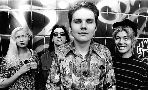 ジェームス・イハのソロ曲「One and Two」をビリー・コーガンが歌う