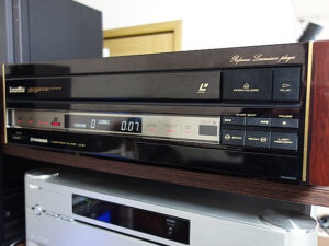 LD-S1 (Pioneer) 1986年 | 古いハードに囲まれて since2011