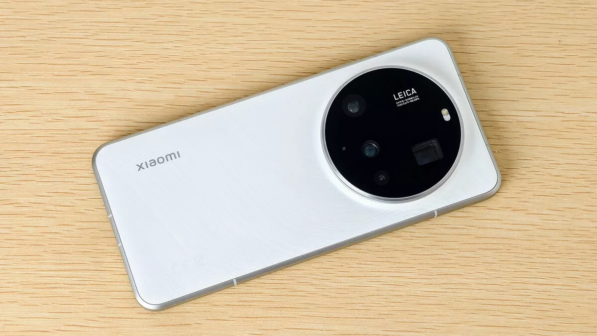 Xiaomi 15 Ultra 日本版レビュー - LEICAコラボで200MPペリスコ望遠