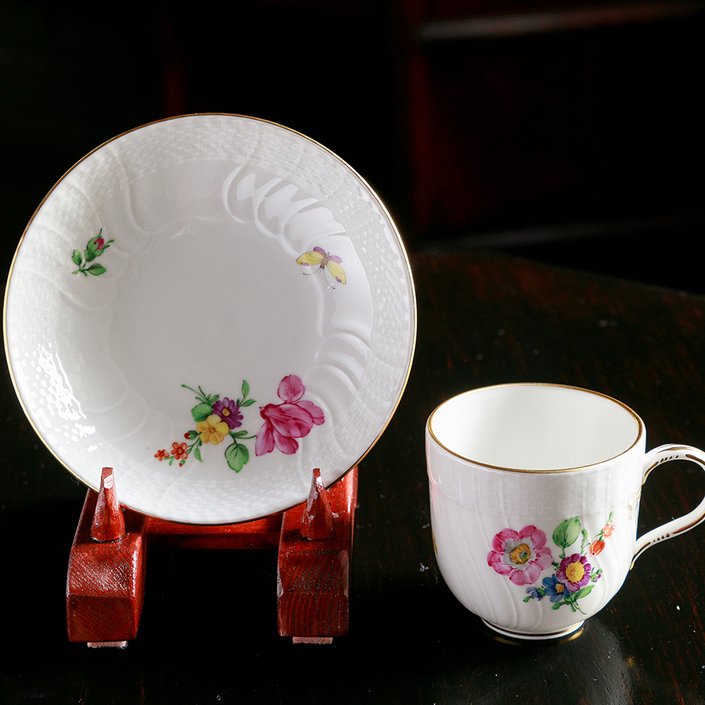 KPMベルリンカップ＆ソーサー | クレマチス