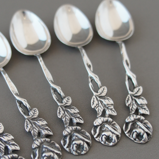 スウェーデン「薔薇装飾 コーヒースプーン 5本セット」《アンティック