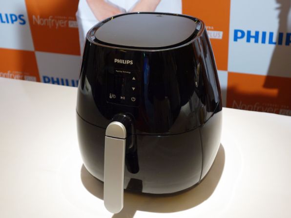 ASCII.jp：フィリップスの新型ノンフライヤーは低温加熱で鶏ハムが作れる