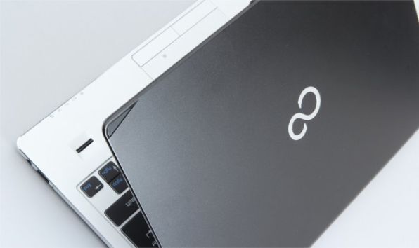 ASCII.jp：13.3型モバイル「LIFEBOOK SH/WS1/T」の選び方 (1/4)