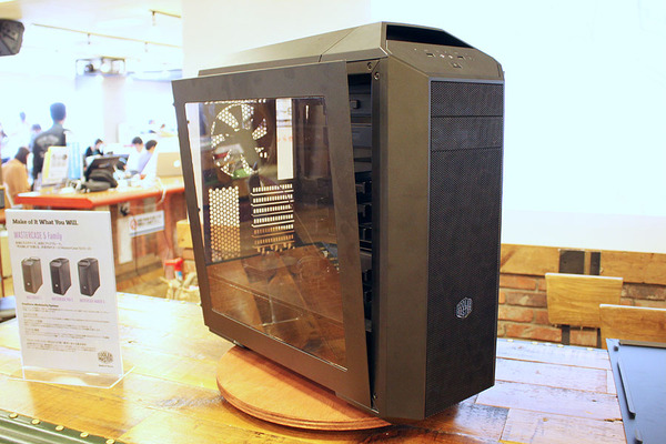 ASCII.jp：CoolerMasterが組み替え可能なPCケース「MasterCase 5」を発表