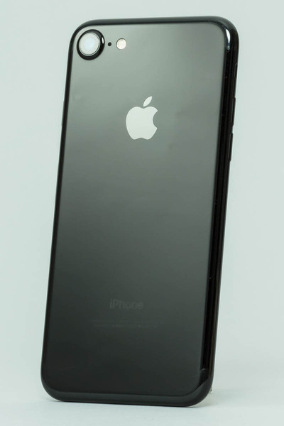 ASCII.jp：【悲報】ジェットブラックのiPhone 7とiPhone 7 Plus全色は