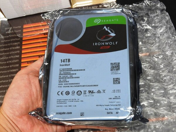 ASCII.jp：3.5インチHDD最大容量の14TB HDDがSeagateから！