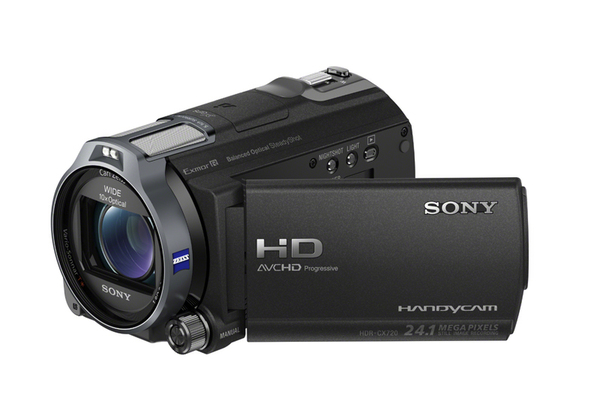 ASCII.jp：約半数がプロジェクター内蔵！ ハンディカム7機種一斉発表 (1/2)