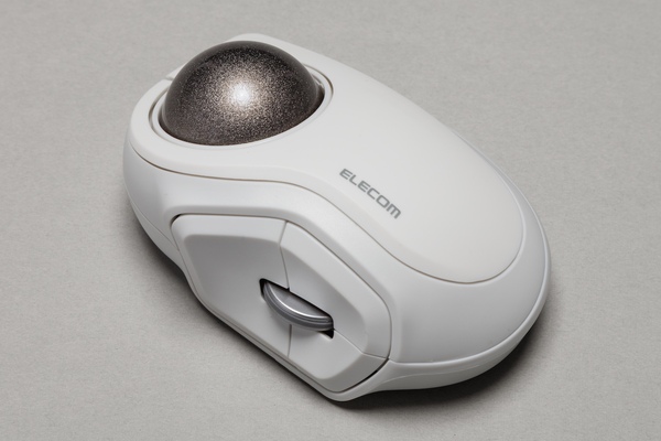 ASCII.jp：この形、ナニ？から始まった俺のマウス生活。人さし指で操作