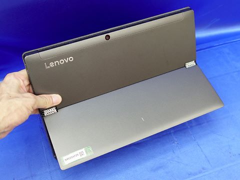 第8世代Core搭載の12.2インチ2in1「MIIX 520-12IKB」が29,800円！中古