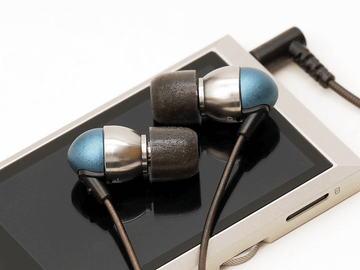 ミニレビュー】コレだけにしか聞こえない音。イヤフォン「Pinnacle P1