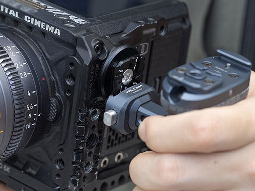 FALCAMクイックリリースに対応するニコン「Z5II」用カメラケージなど