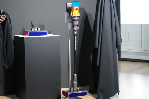 ダイソン初、水拭きできる「サブマリン」スティック掃除機 - 家電 Watch