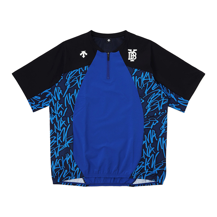 新デザインのオーセンティックチームウェアやトレーニングキャップなど