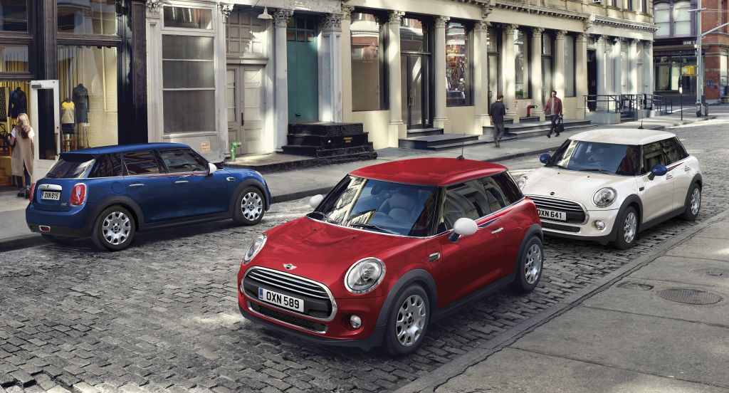 ユニオン・ジャックをモチーフにした3色の限定車MINI VICTORIA | 外車