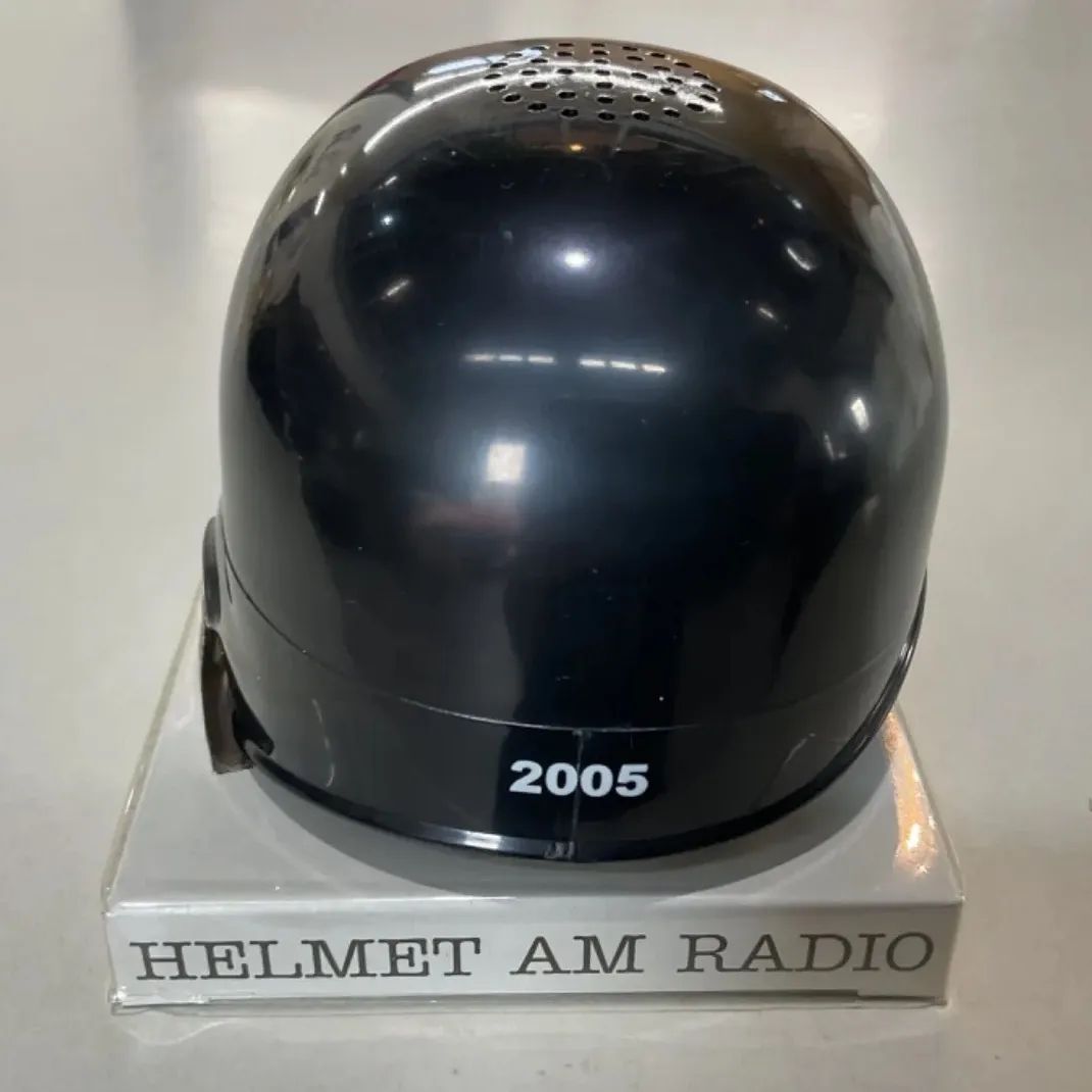 ② 阪神タイガース ヘルメット型ラジオ AM 2005年 ジョーシン 非売品