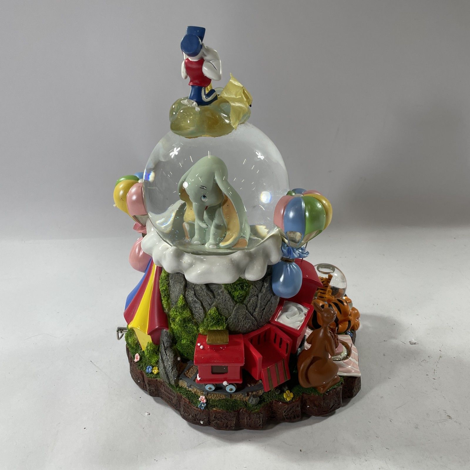 ☆ 希少 Disney ディズニー ダンボ スノードーム スノーグローブ