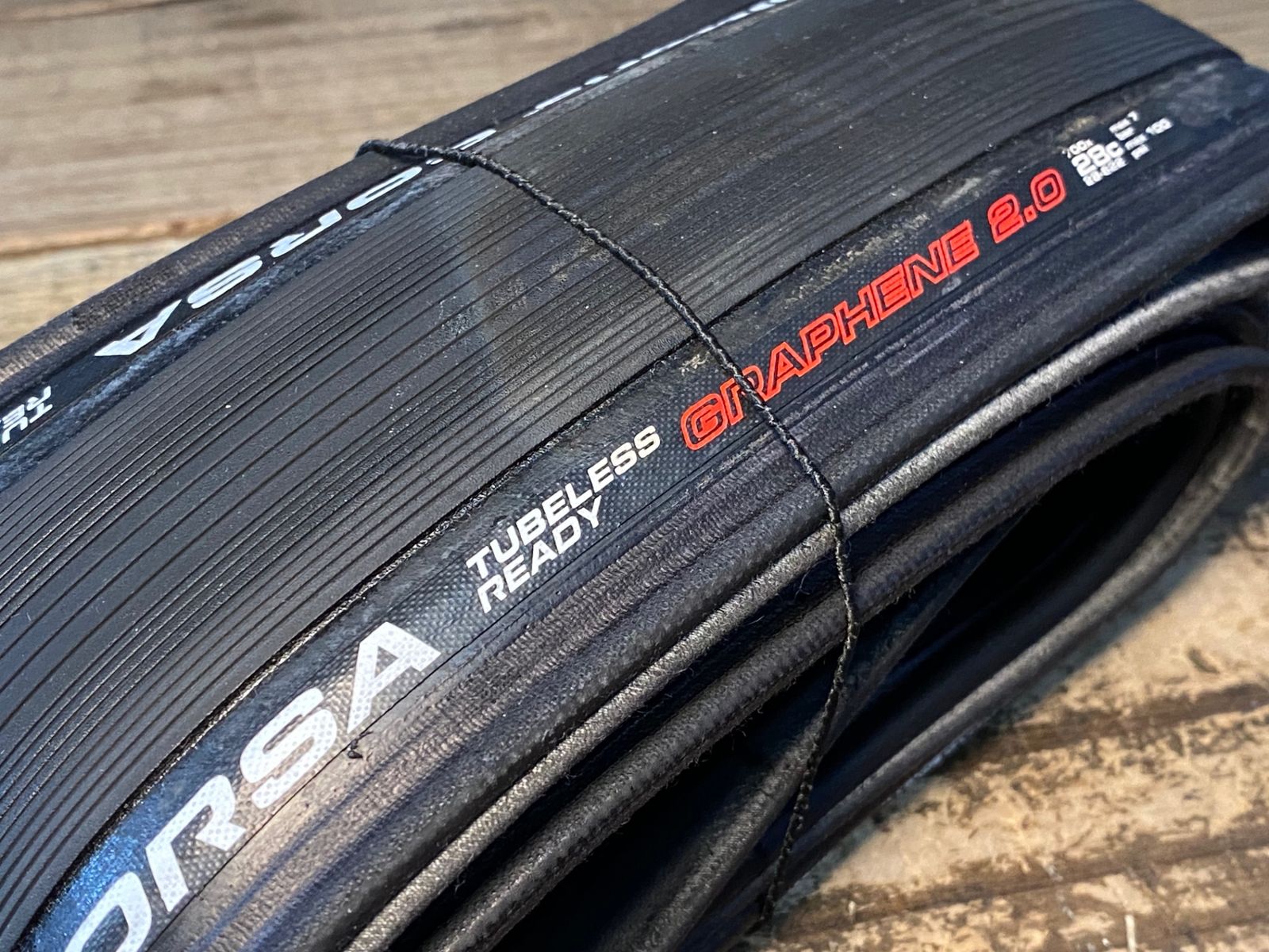 JX387 ヴィットリア Vittoria CORSA GRAPHENE 2.0 チューブレスレディ