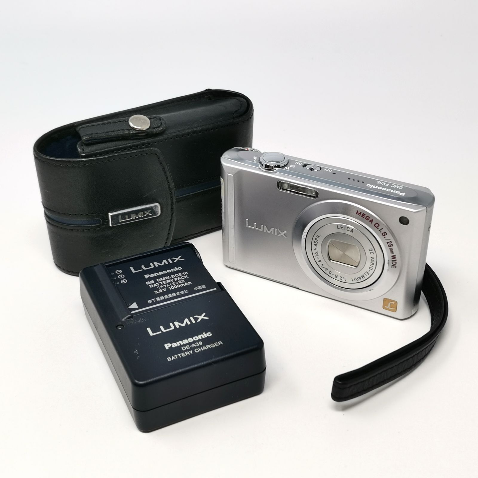 Panasonic LUMIX DMC-FX55シルバー ケース付き 起電確認済み デジカメ