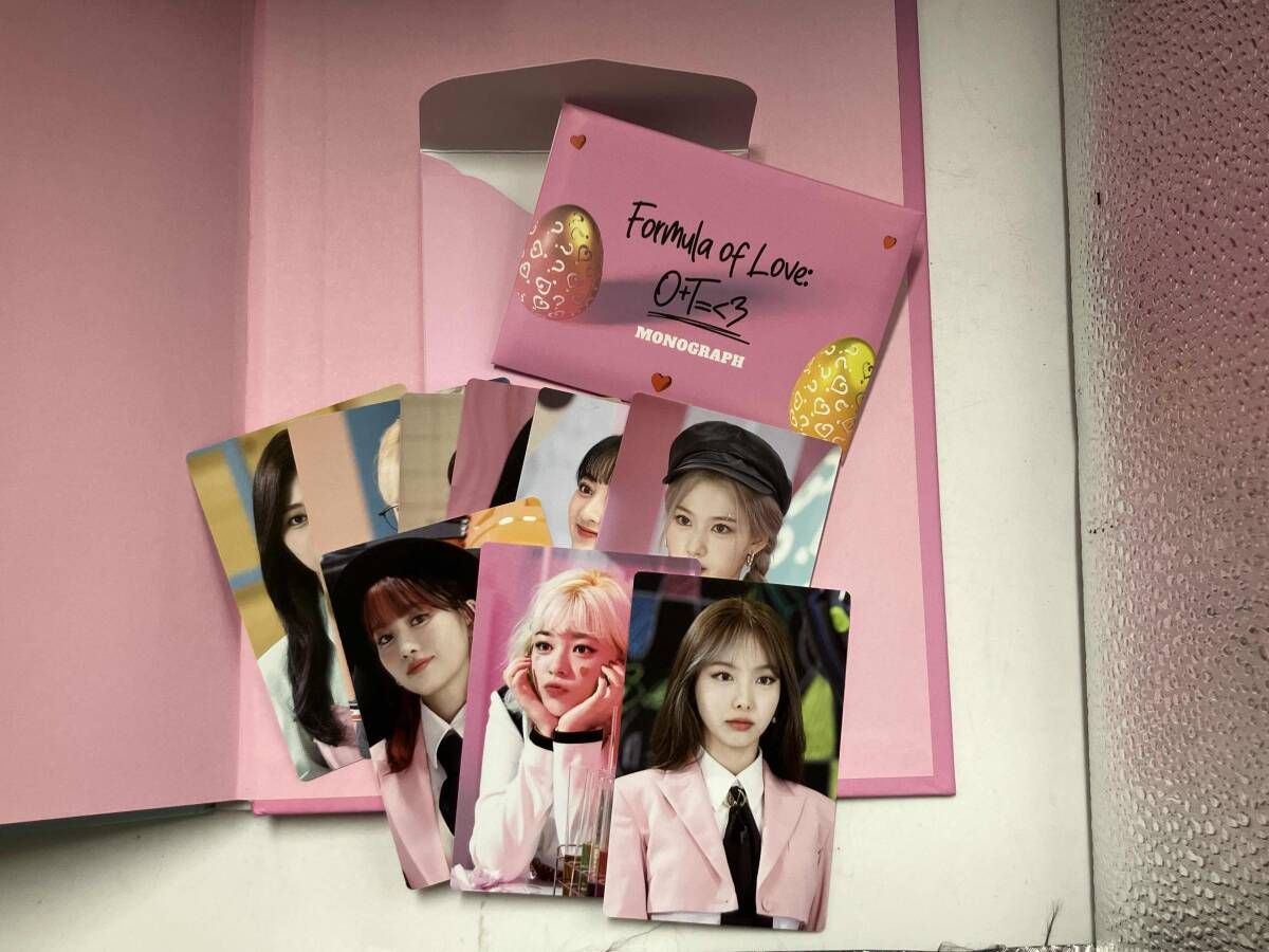 TWICE Formula of Love: O+T=<3 モノグラフ トレカ付き - メルカリ