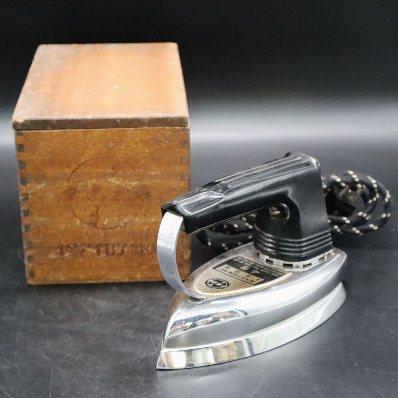 ◇値下げ 昭和レトロ｜アンティーク アイロン 4号｜National