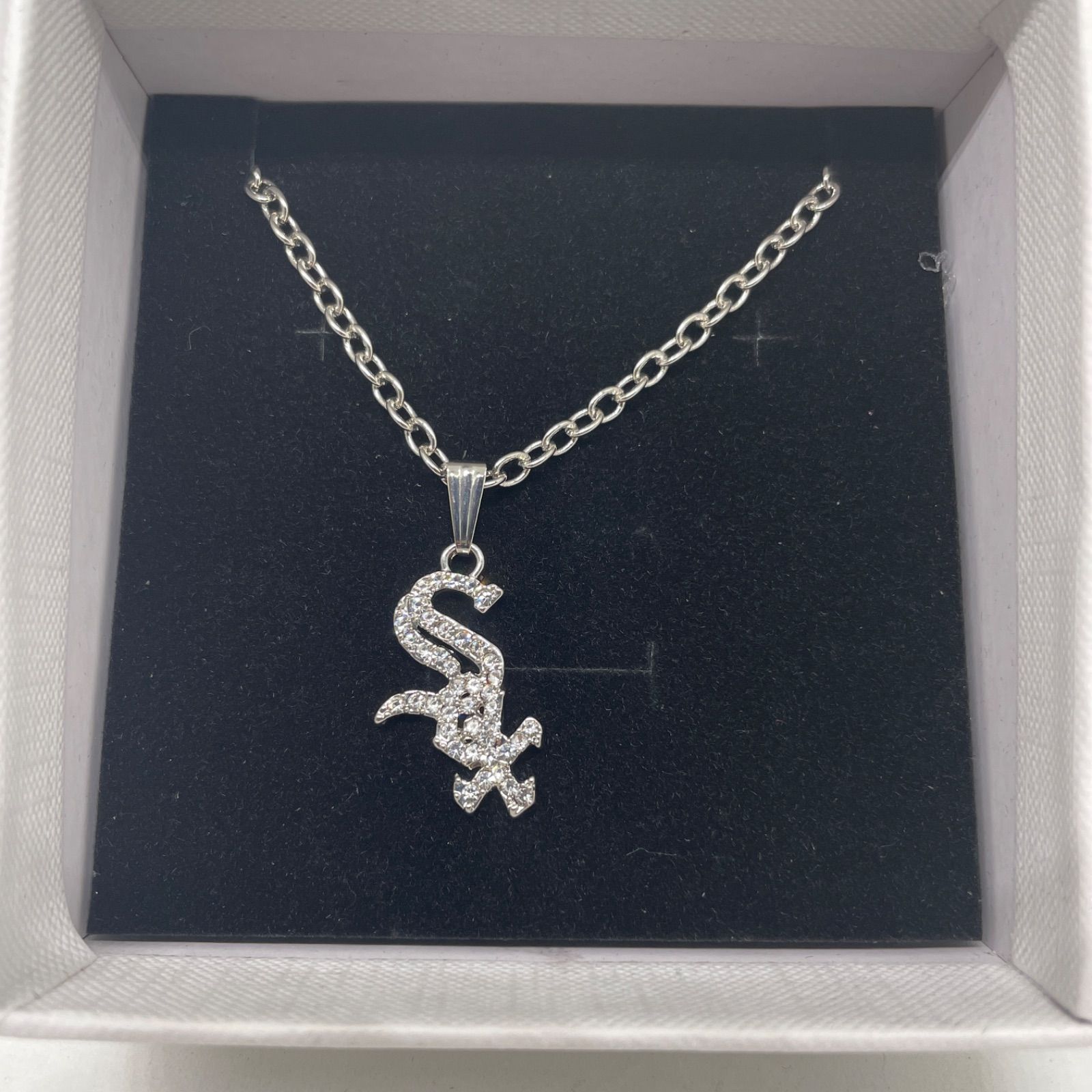 新品】シカゴ ホワイトソックス ジルコニア付き ネックレス シルバー