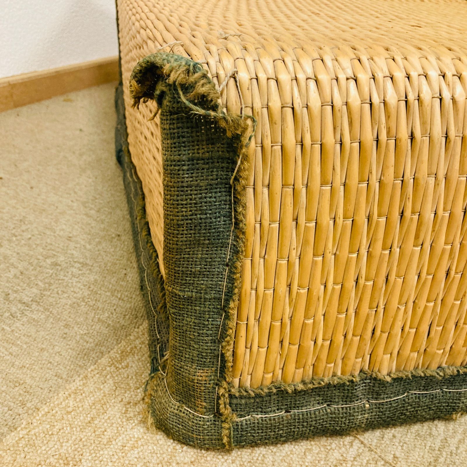 昭和レトロ 柳行李① 色褪せたグリーンの帆布がカワイイです - メルカリ