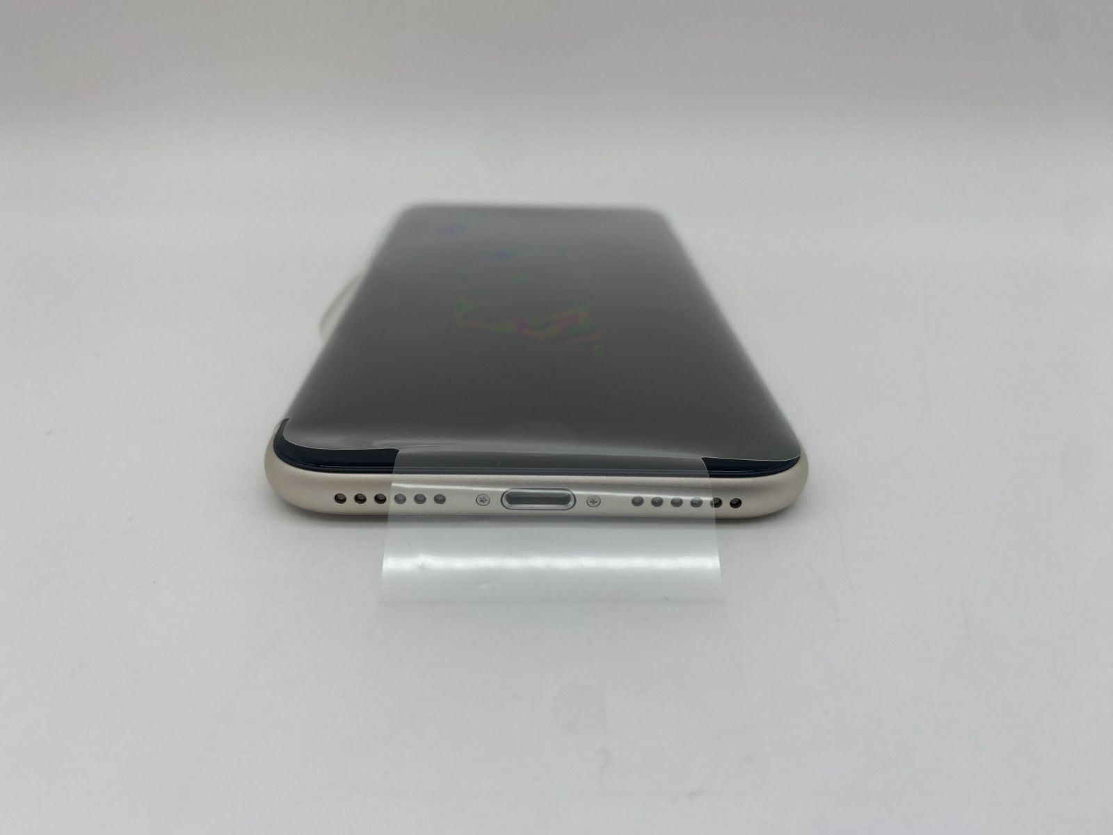 ☆ほぼ新品未使用☆充電回数1回☆iPhone SE 第3世代 256GB スター
