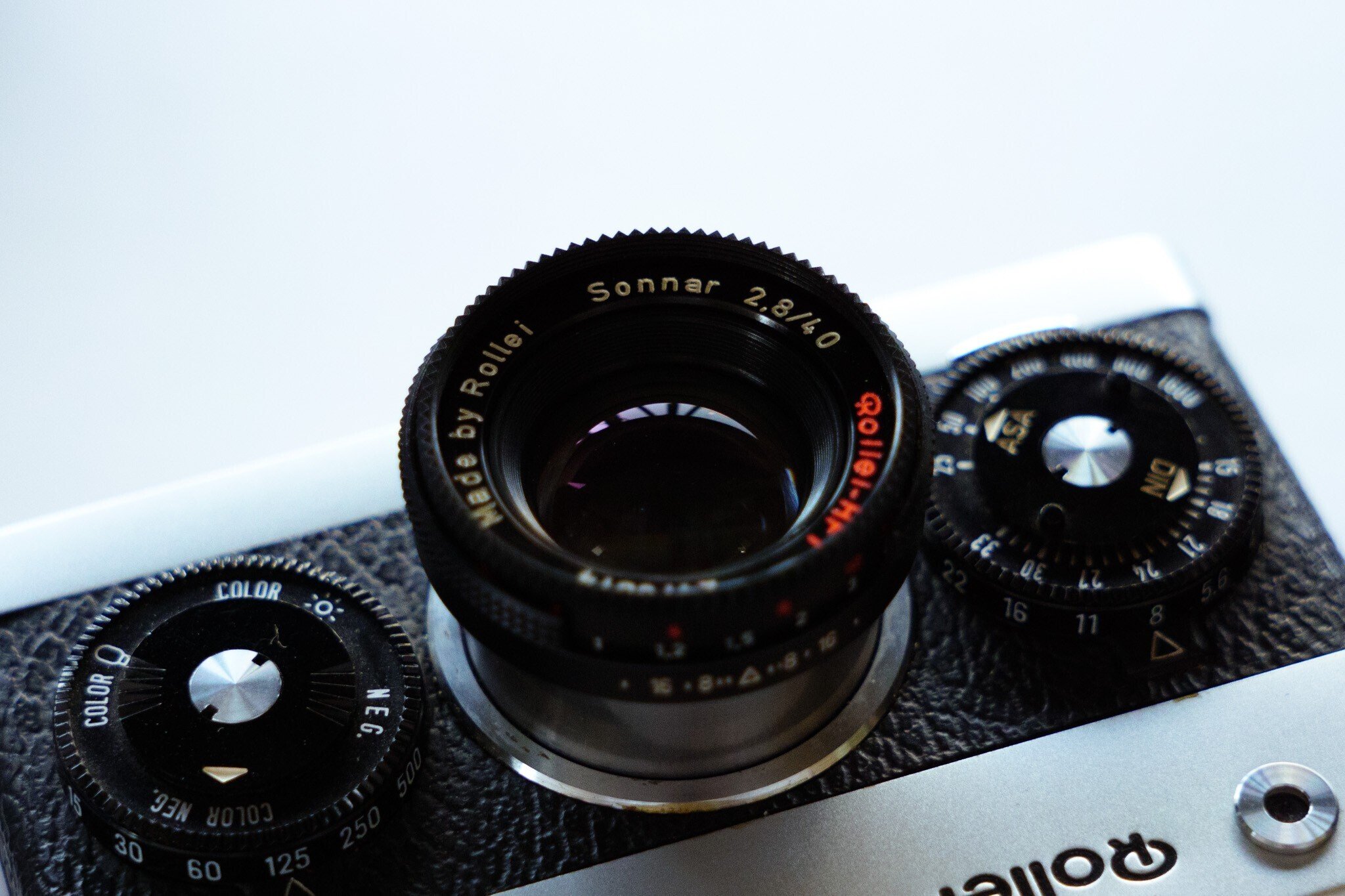 ローライ 35 シンガポール コンパクト フィルムカメラ/値引△3630円