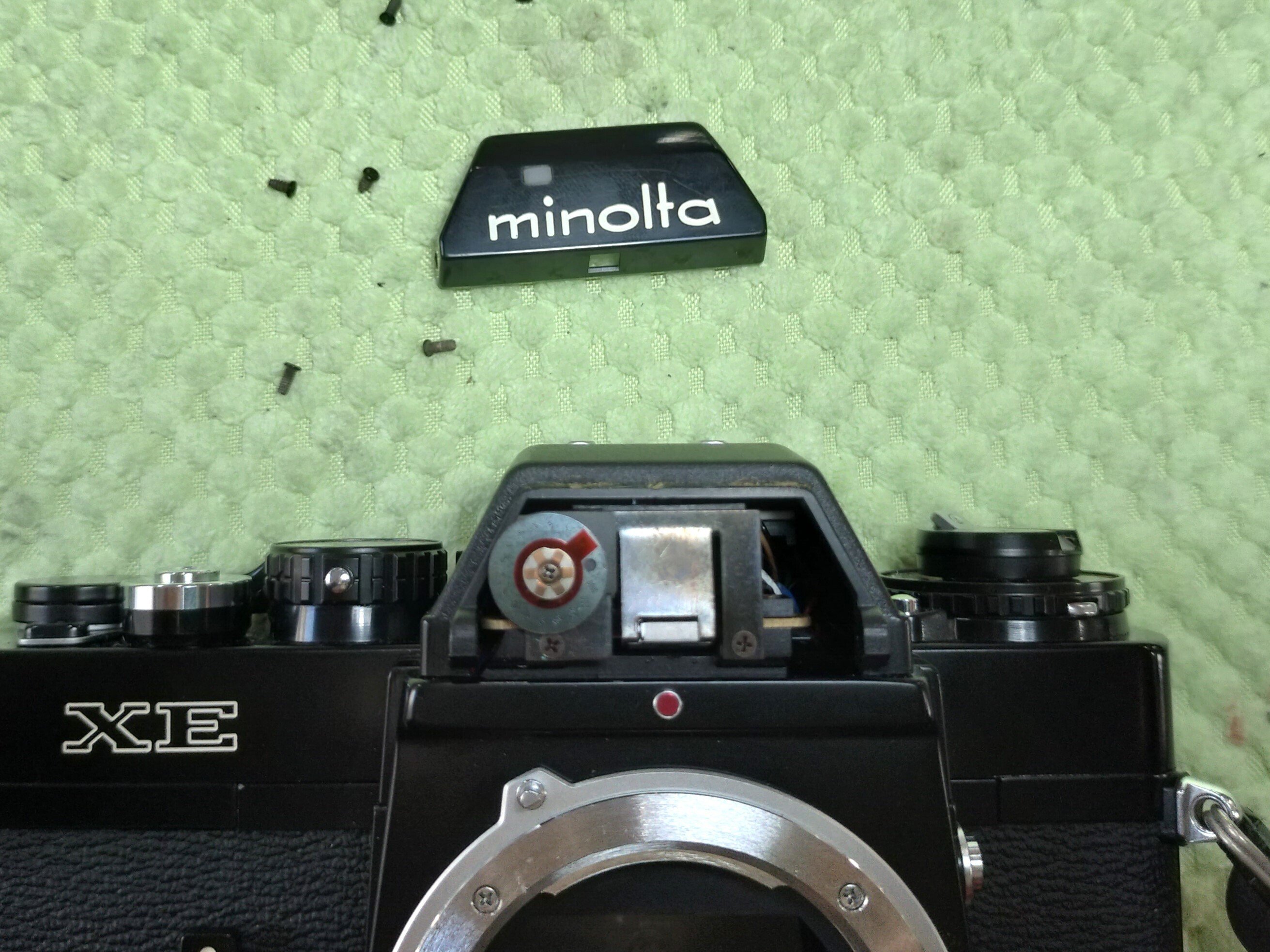 Minolta XEの分解｜フィルムカメラ修理のアクアカメラ