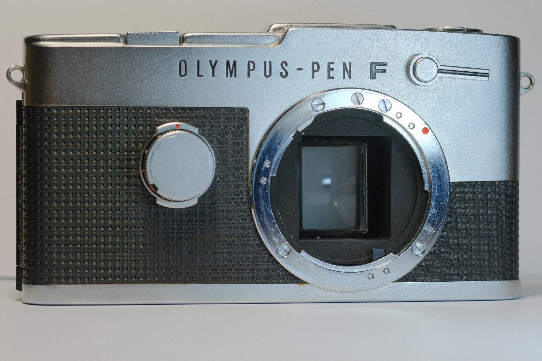 OLYMPUS Pen FV ハースサイズ一眼レフ｜歩きまわる写真館・ひらい