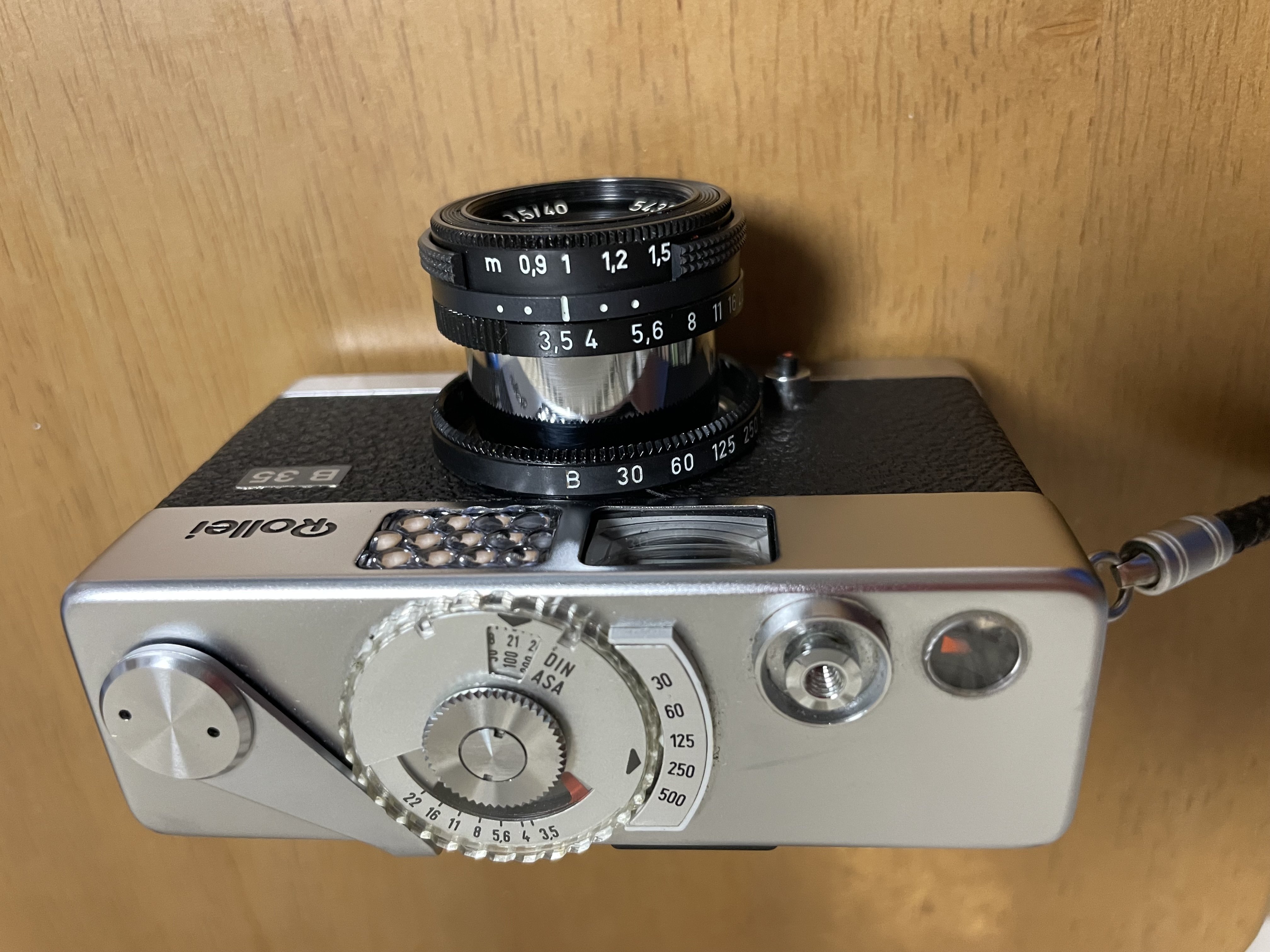 完全機械式のカメラが欲しくて… Rollei B35｜nono