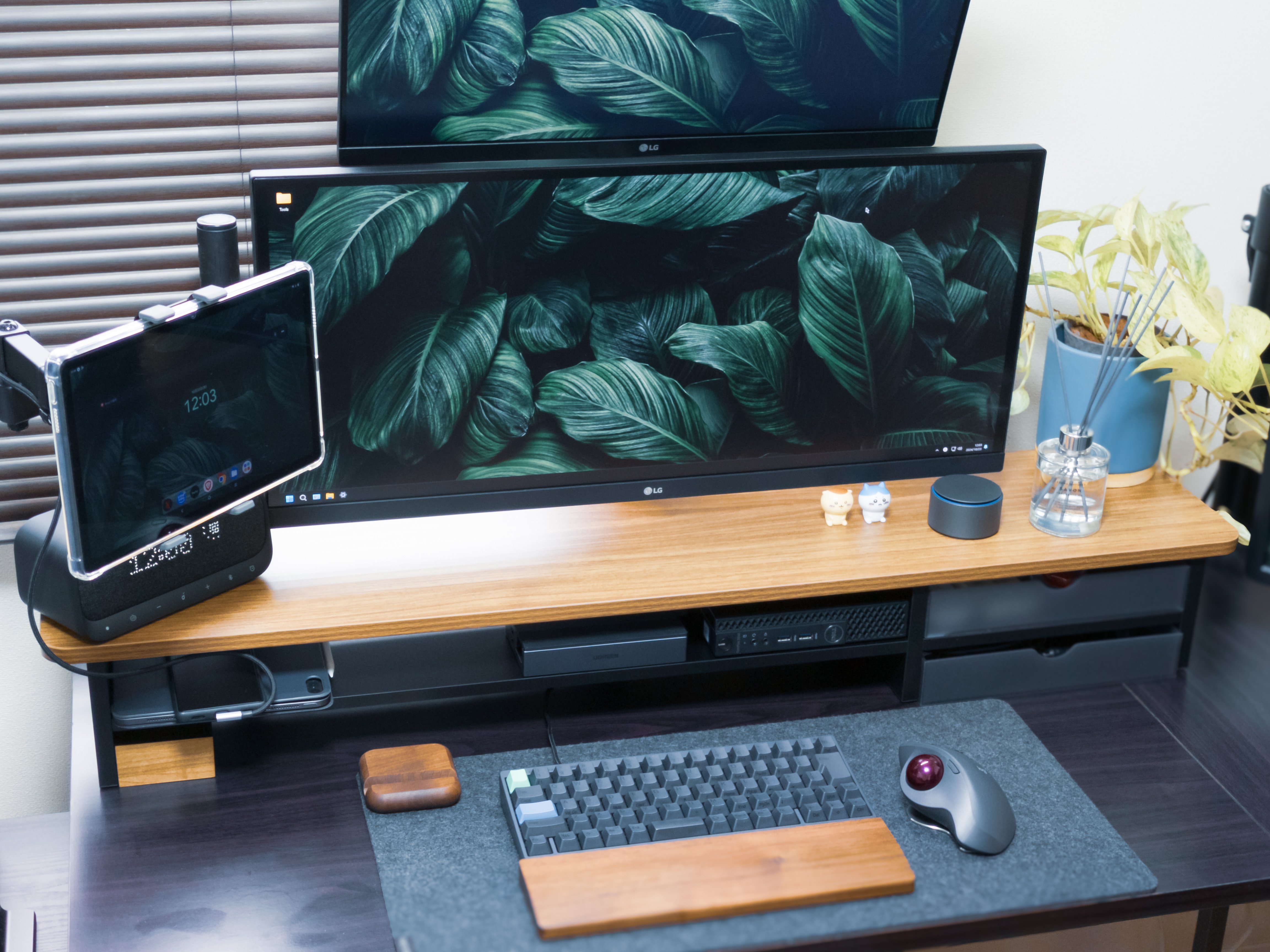 ガジェットレビュー】Fenge│オシャレな収納付きモニタースタンド