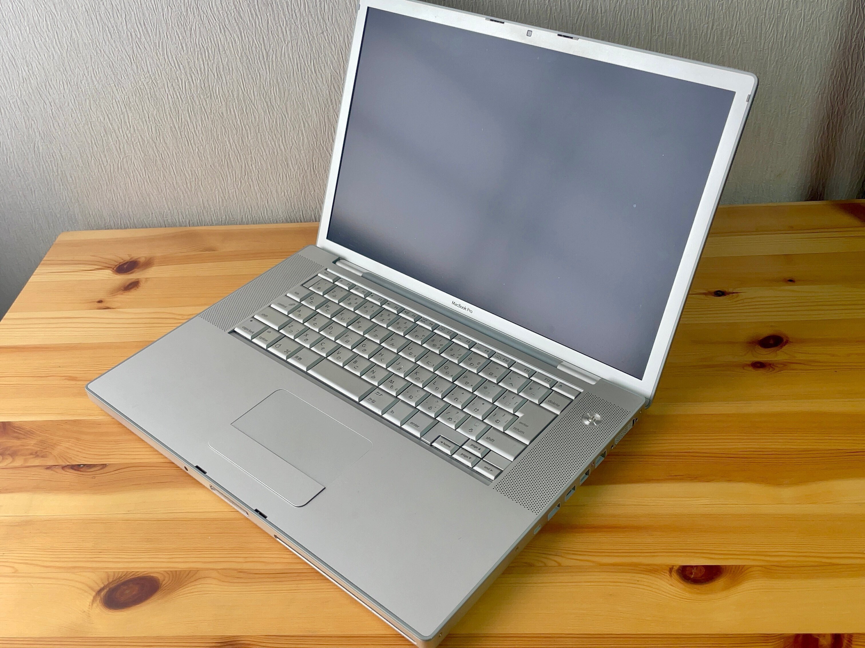 ノスタルジックMac】MacBookPro 2007 Intel Core 2 Duo ｜ドイのnote