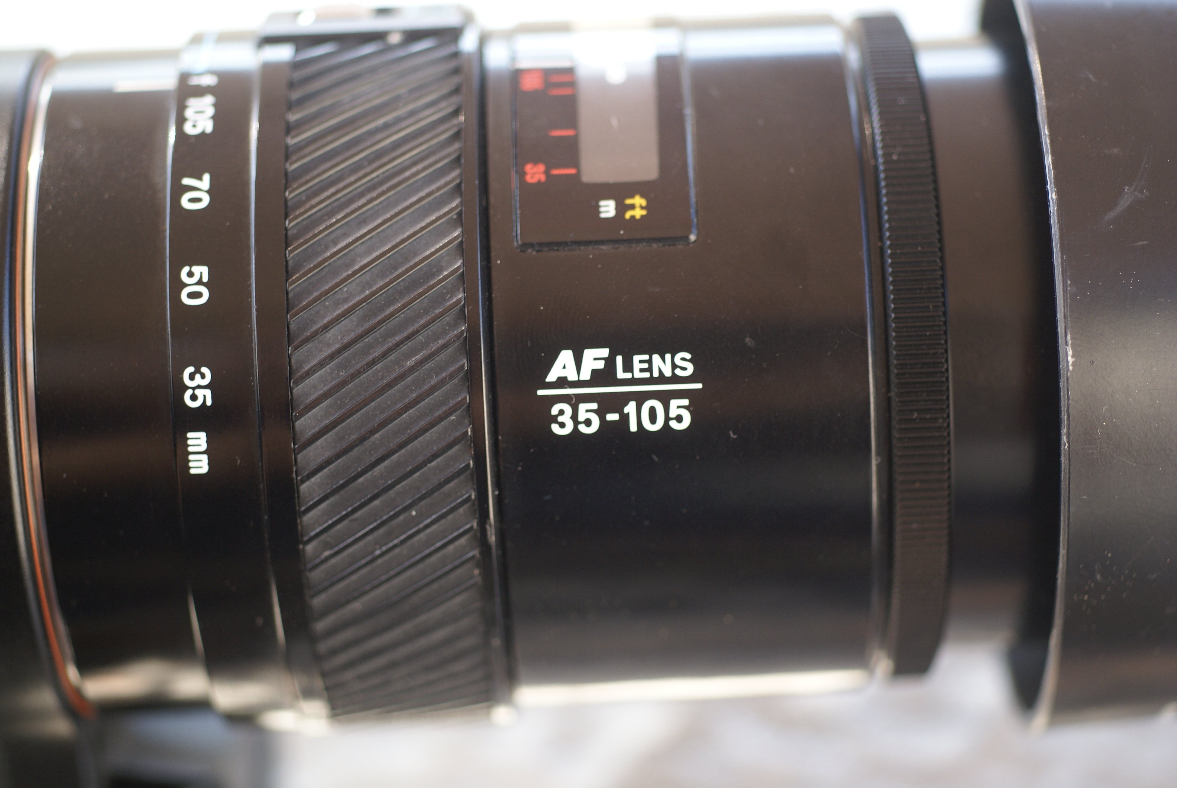 単焦点を目指したズームレンズ MINOLTA AF ZOOM 35-105mm f3.5-4.5（旧