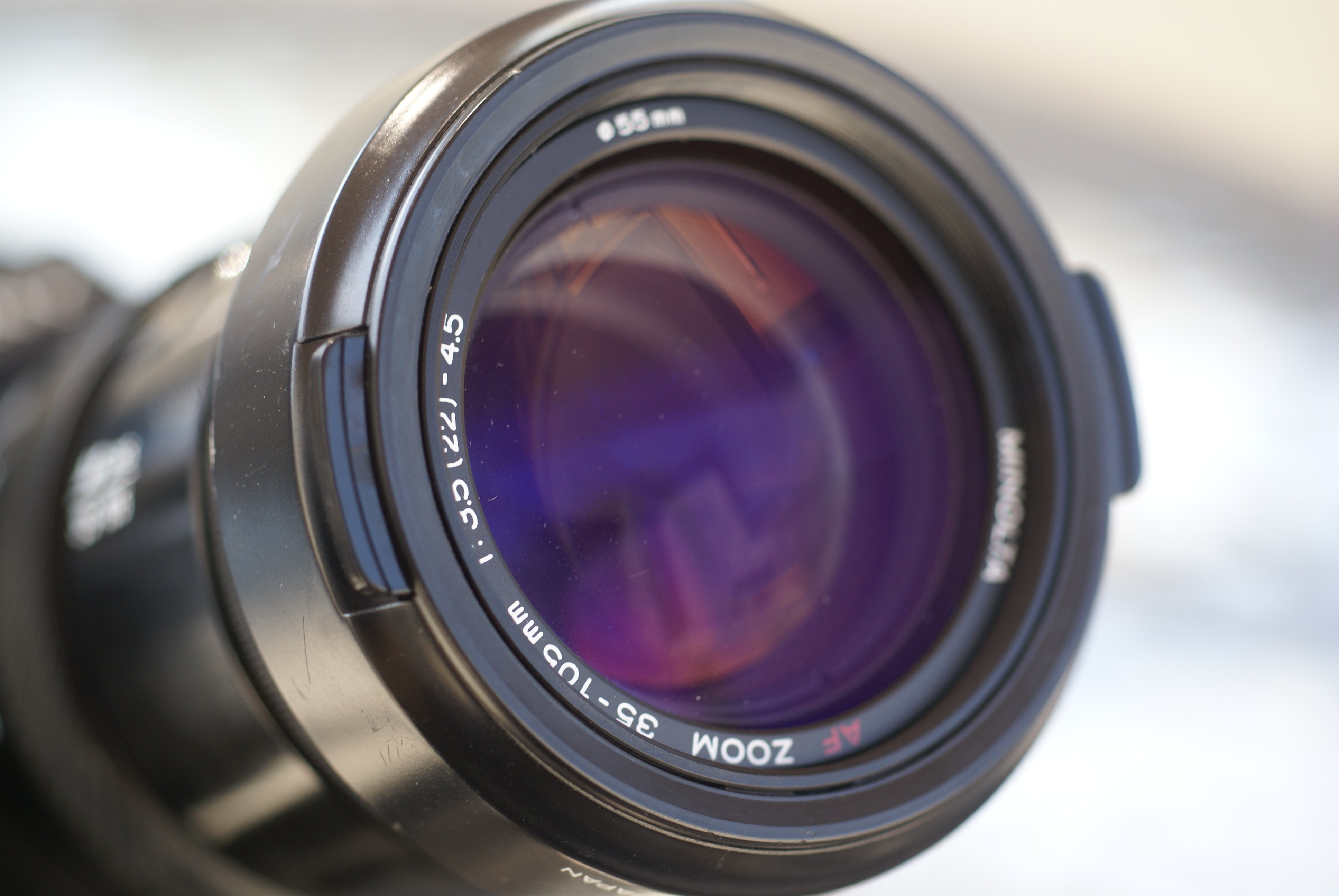 単焦点を目指したズームレンズ MINOLTA AF ZOOM 35-105mm f3.5-4.5（旧