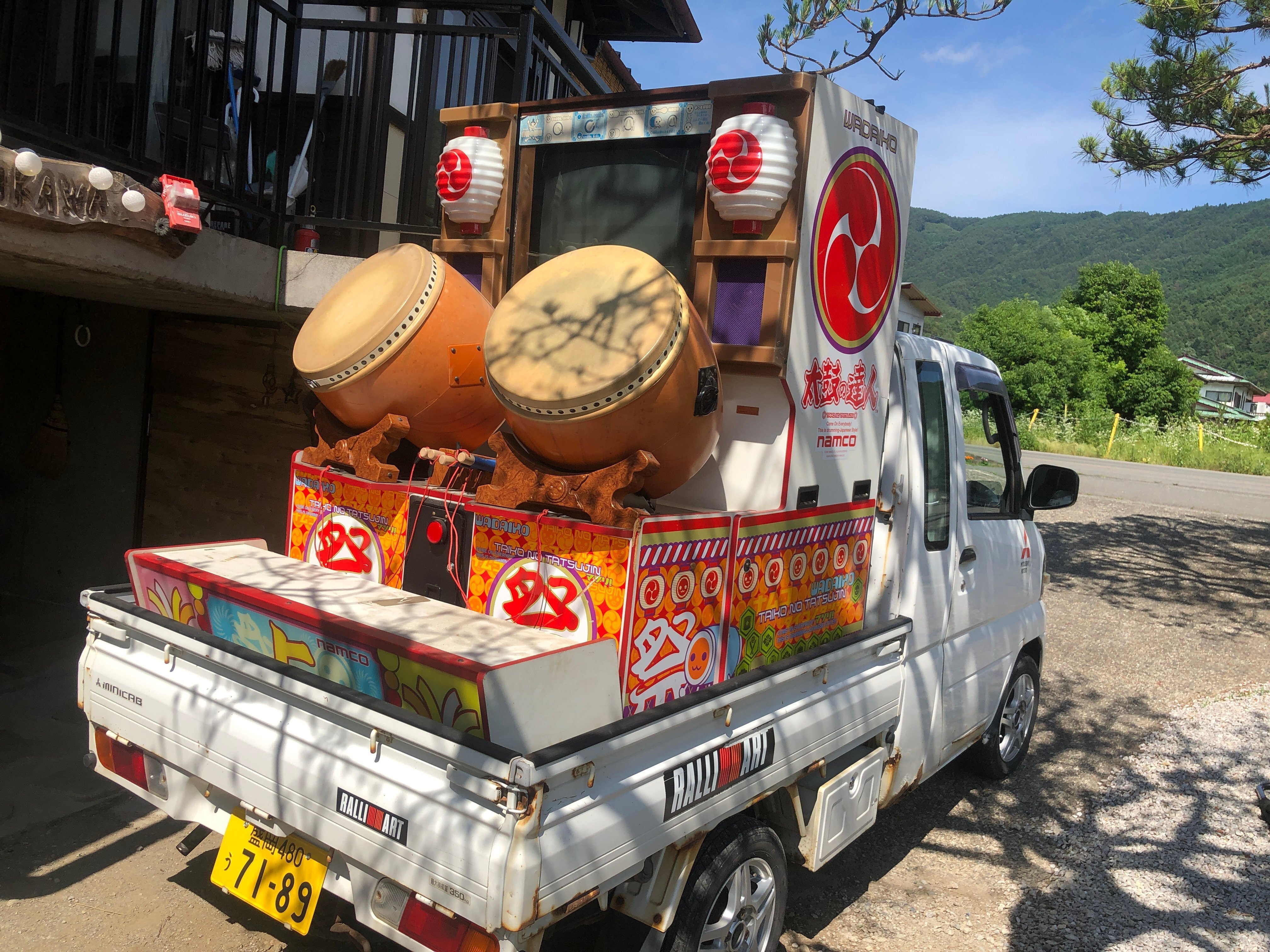 太鼓の達人 旧筐体13 斜め装飾 太鼓の達人 旧筐体を買っちゃった話