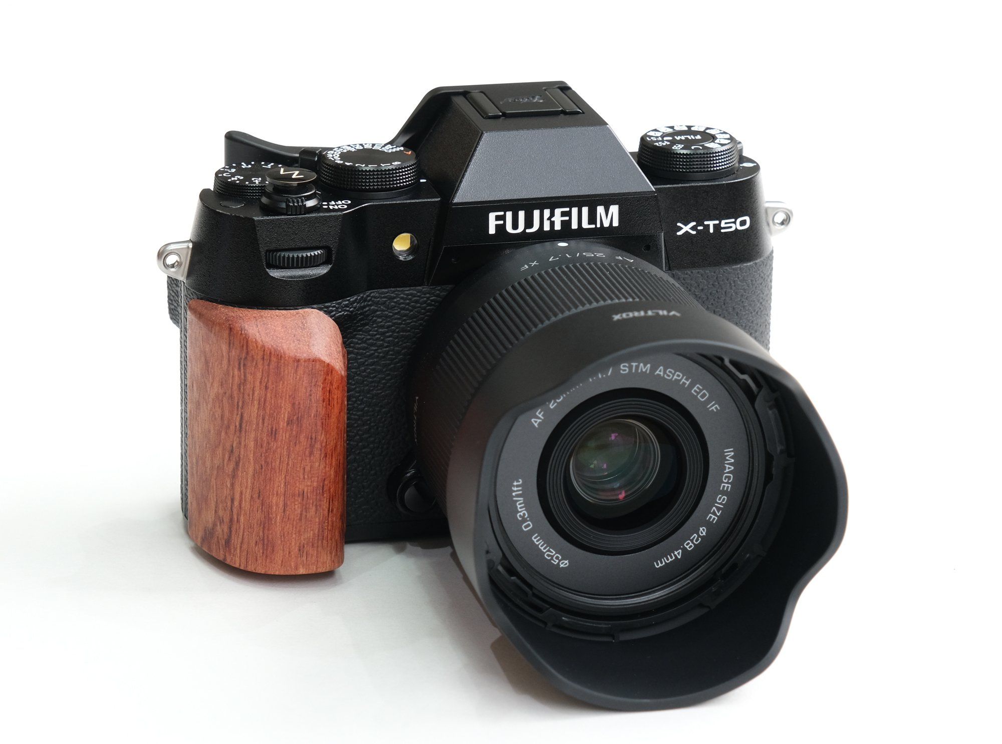 X-T50やX-E5に、コスパ最強のスナップレンズ。Viltrox AF 25mm F1.7