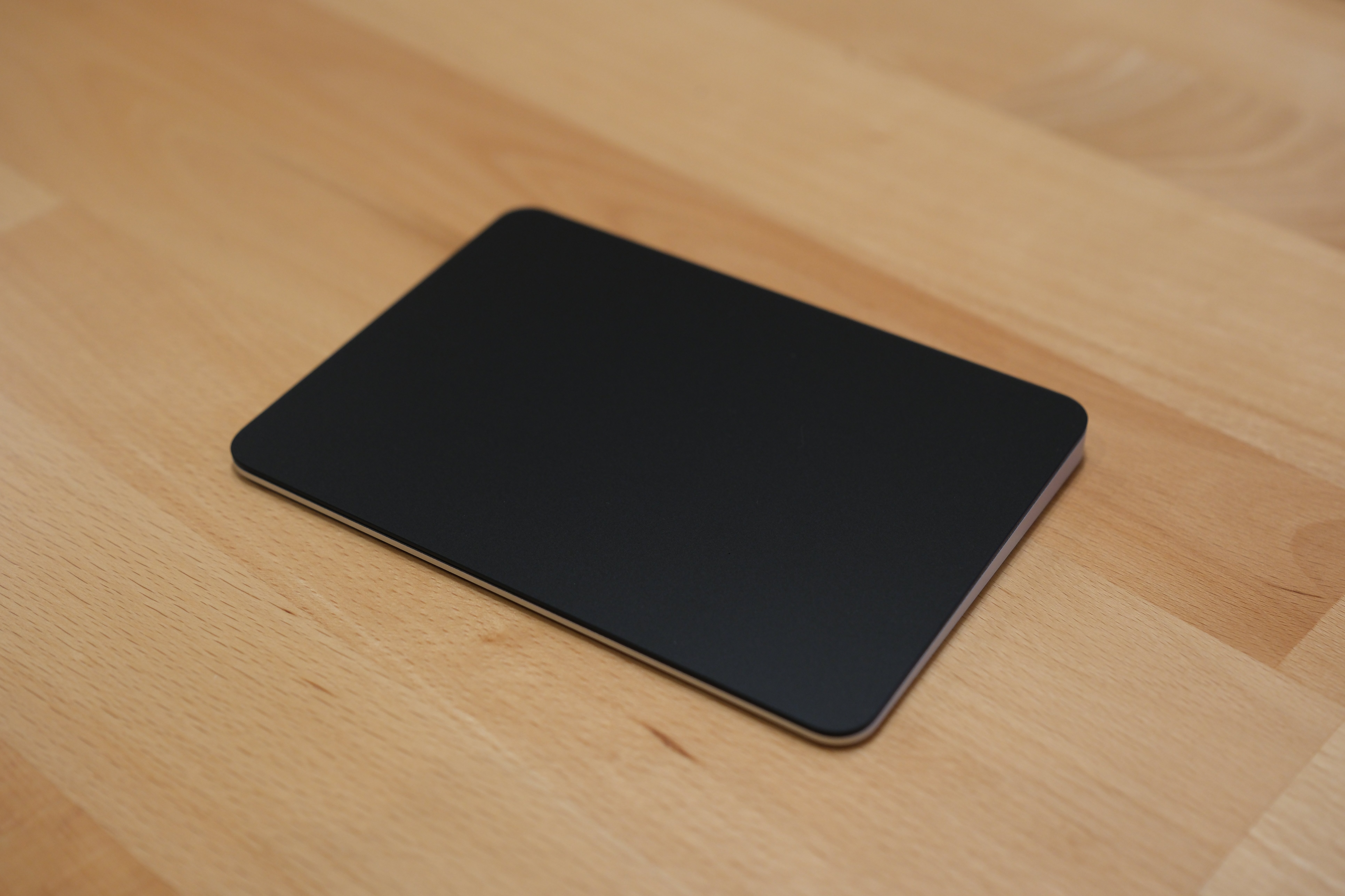 ライトニングとの別れ[Apple Magic Trackpad]｜たから｜Takara