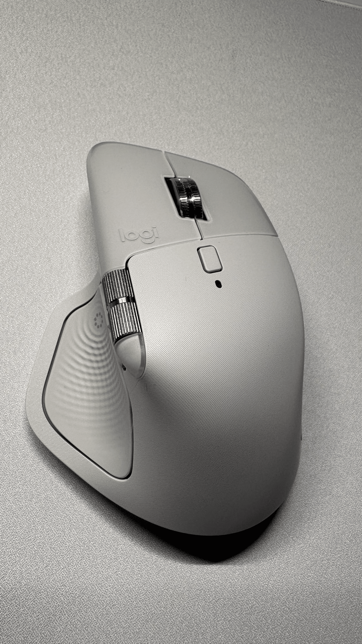 Logicool MX Master 4、ついに導入。作業効率がレベチでびっくりした話