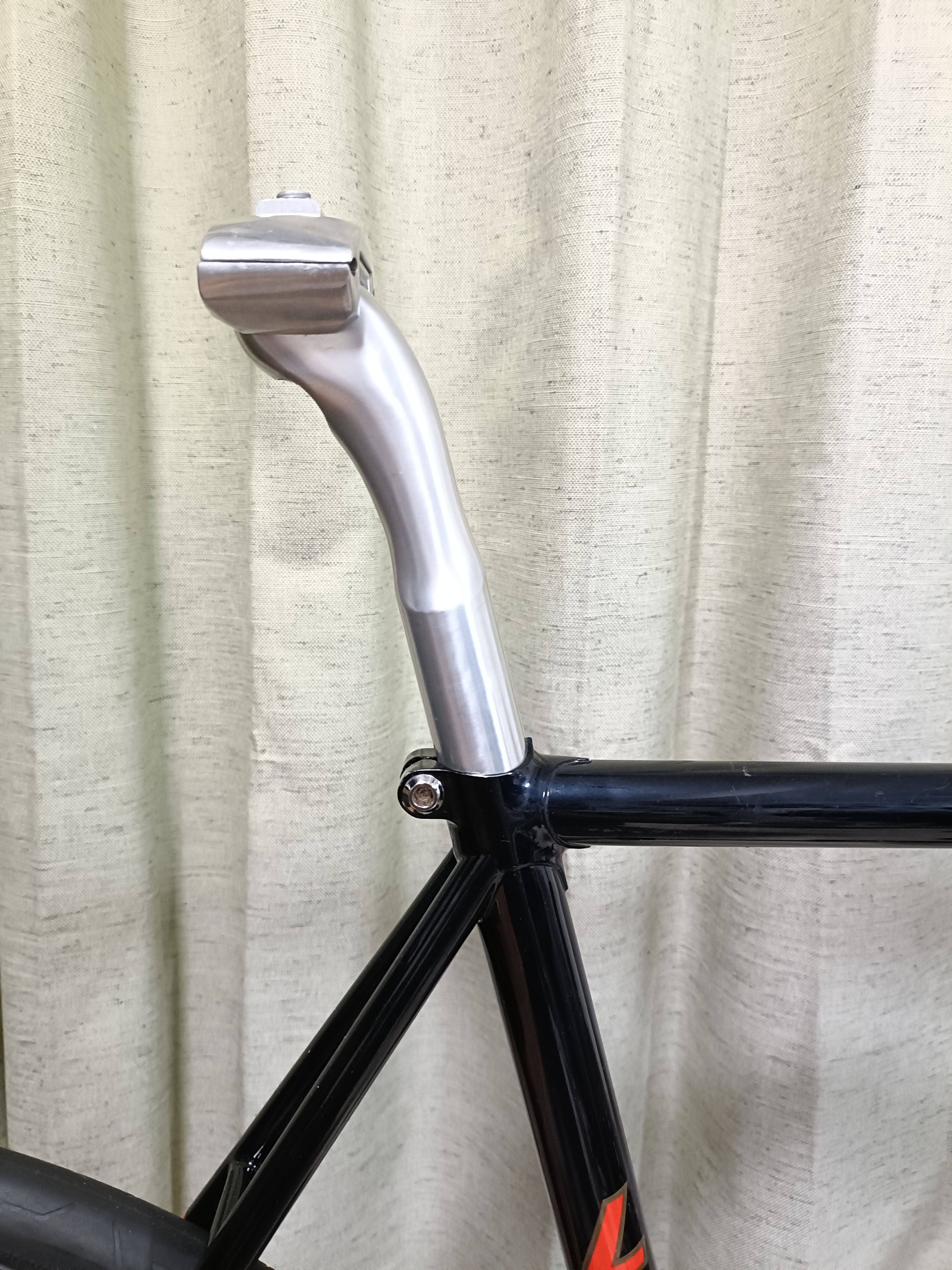 NJSフレーム組み立て：シートポスト編【BL SELECT aero seatpost】｜Y.T.