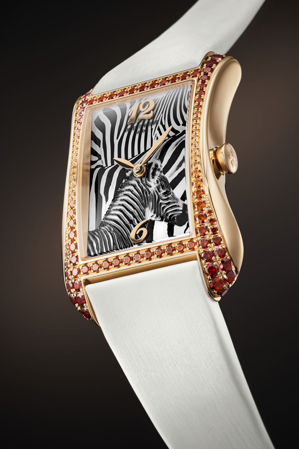 パテック フィリップ 新作「ゴンドーロ·セラータ《ゼブラ》」を発表