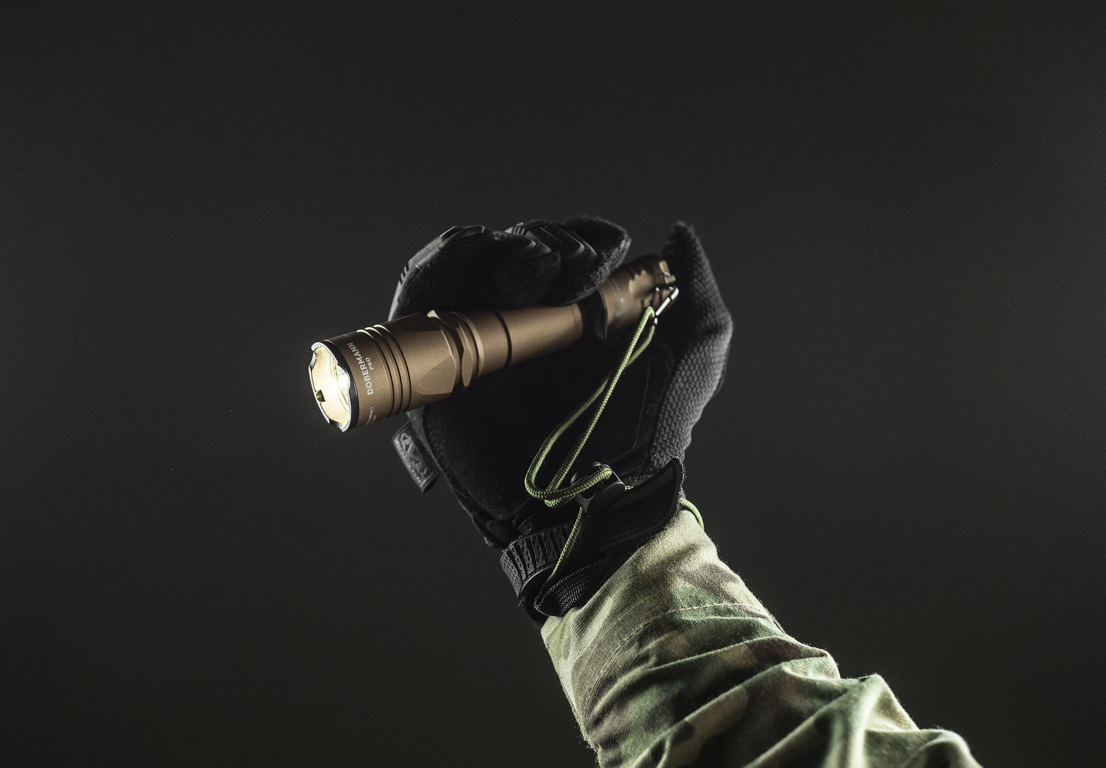 Tactical flashlight Armytek Dobermann Pro Magnet USB Sand Warm