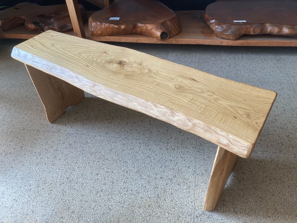無垢 一枚板ベンチ クリ材 ｜ 製品案内｜新井木工所では一枚板テーブル